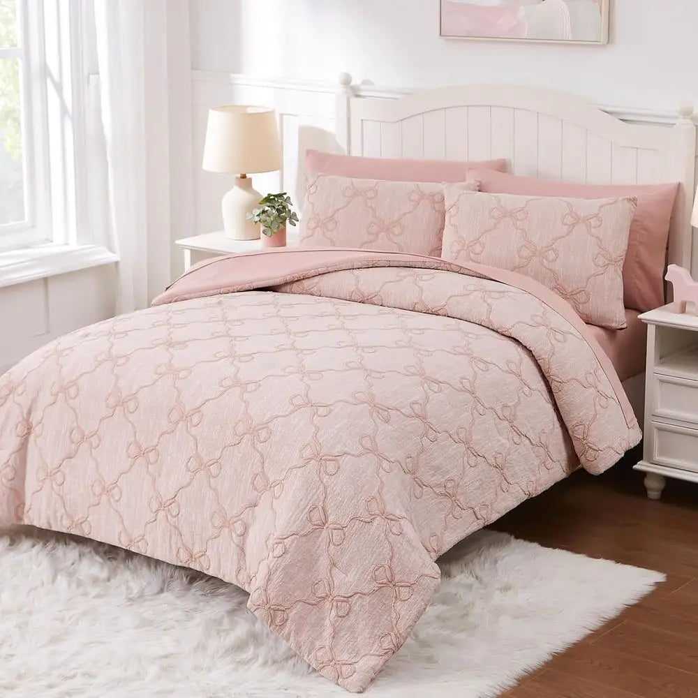 Elegant Pink Bed Set